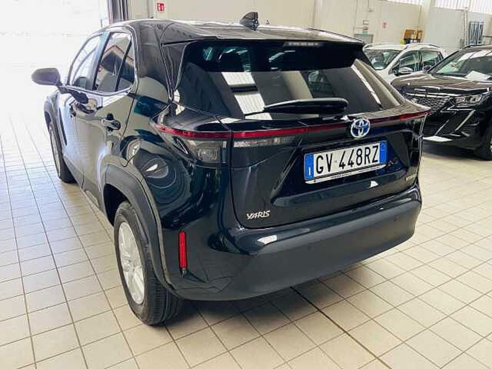 Toyota Yaris Cross nuova a Milano (5)