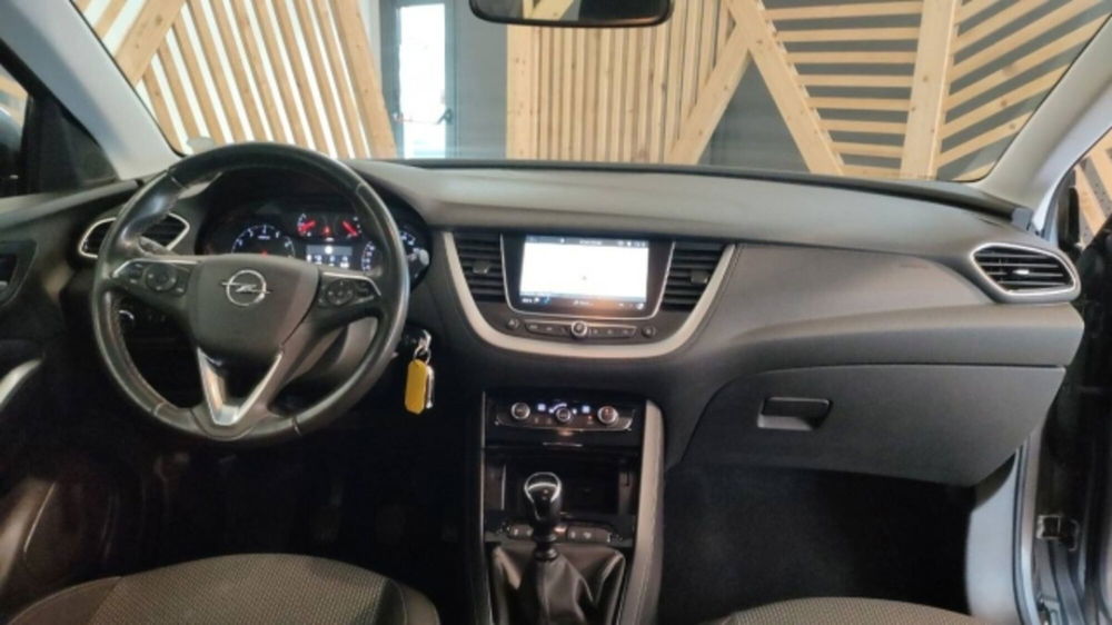 Opel Grandland X usata a Catanzaro (18)