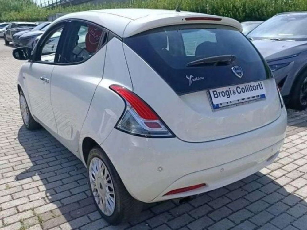 Lancia Ypsilon usata a Firenze (6)