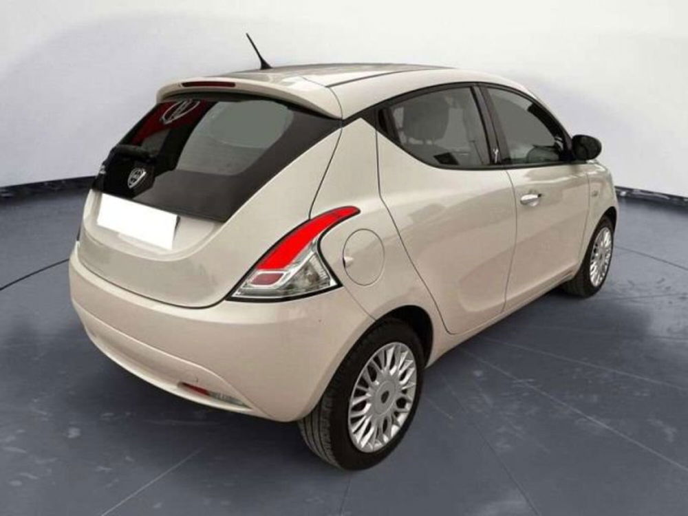 Lancia Ypsilon usata a Firenze (4)