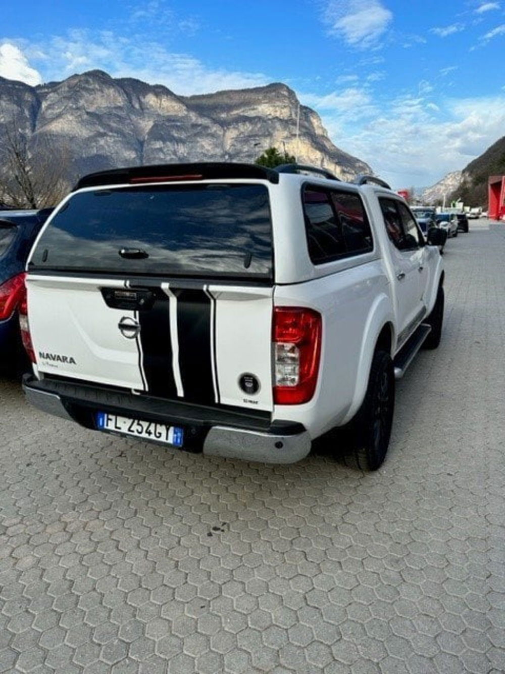 Nissan Navara usata a Trento (3)