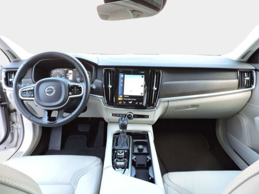 Volvo V90 Cross Country usata a Firenze (9)