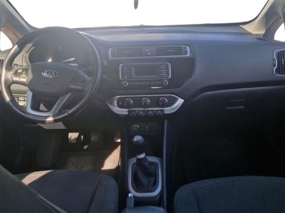 Kia Rio usata a Livorno (10)