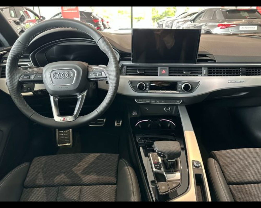 Audi A4 Avant nuova a Treviso (3)