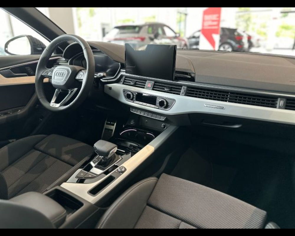 Audi A4 Avant nuova a Treviso (4)