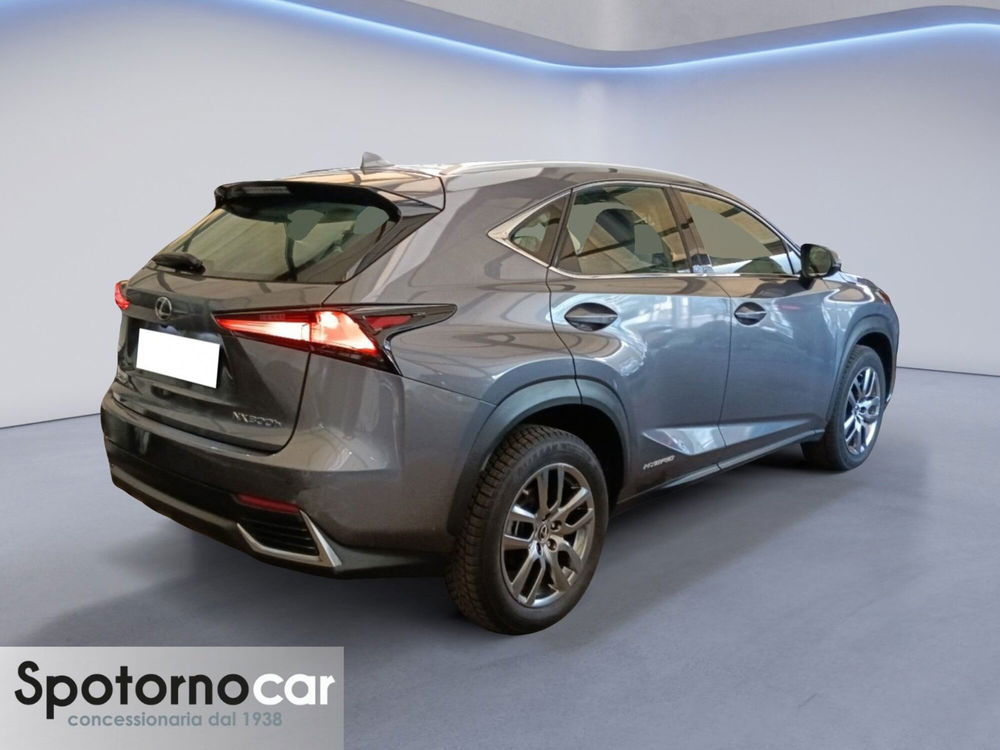 Lexus NX usata a Milano (20)