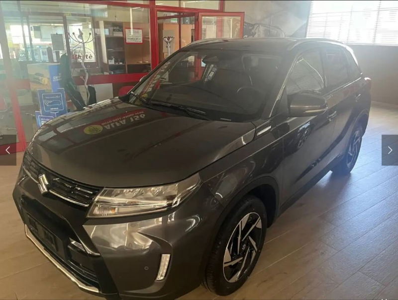 Suzuki Vitara 1.4 Hybrid Easy Top nuova a Tortona