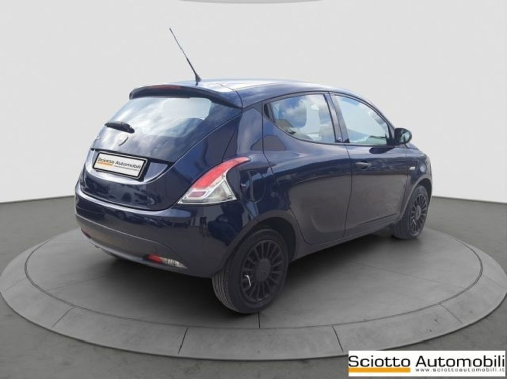 Lancia Ypsilon usata a Messina (6)