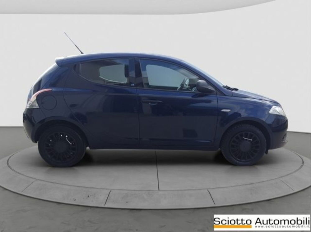 Lancia Ypsilon usata a Messina (7)