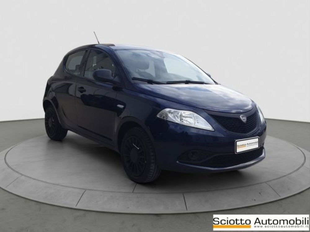 Lancia Ypsilon usata a Messina (8)