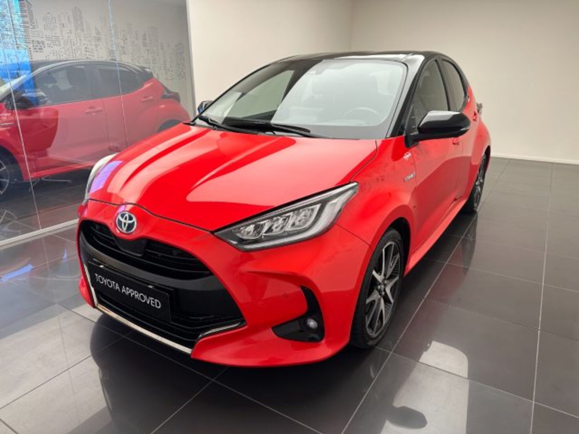 Toyota Yaris 1.5 Hybrid 5 porte Premiere del 2020 usata a Cuneo