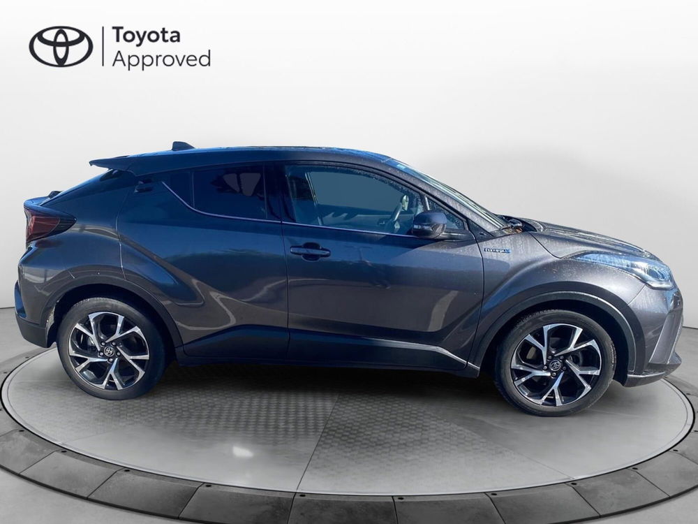 Toyota Toyota C-HR usata a Roma (10)