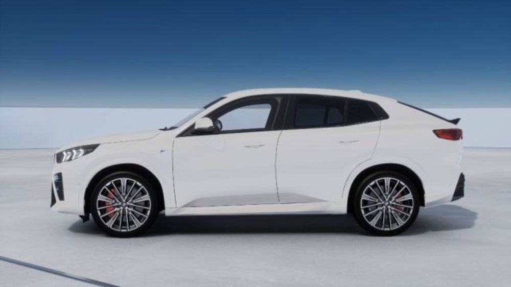 BMW X2 nuova a Modena (4)