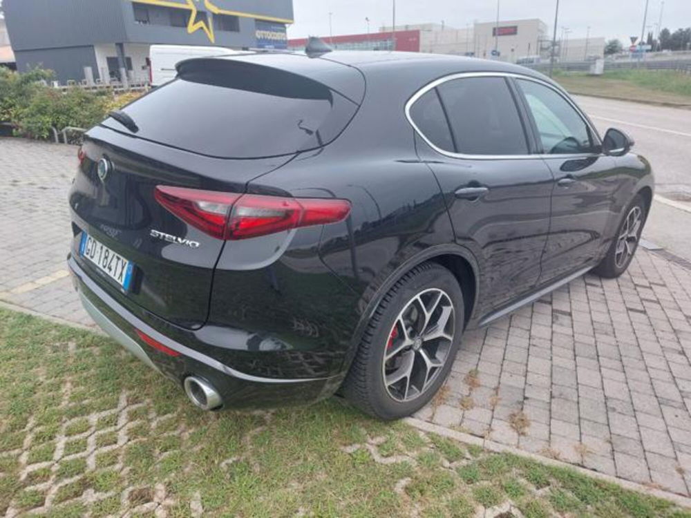 Alfa Romeo Stelvio usata a Padova (3)