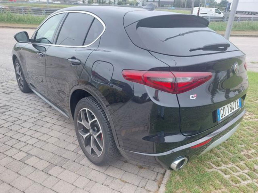 Alfa Romeo Stelvio usata a Padova (4)