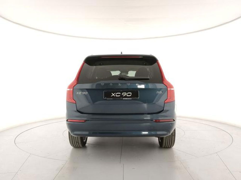 Volvo XC90 nuova a Modena (4)