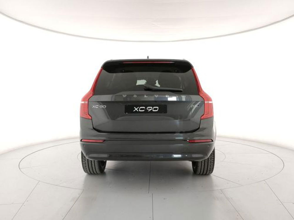 Volvo XC90 nuova a Modena (4)