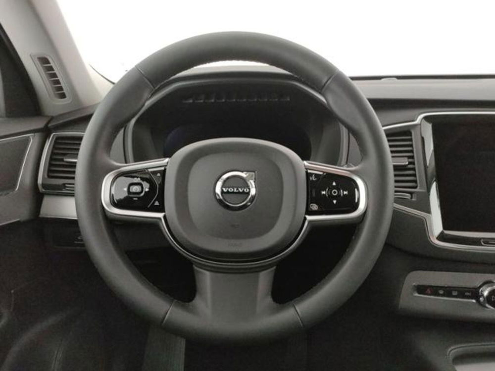 Volvo XC90 nuova a Modena (16)