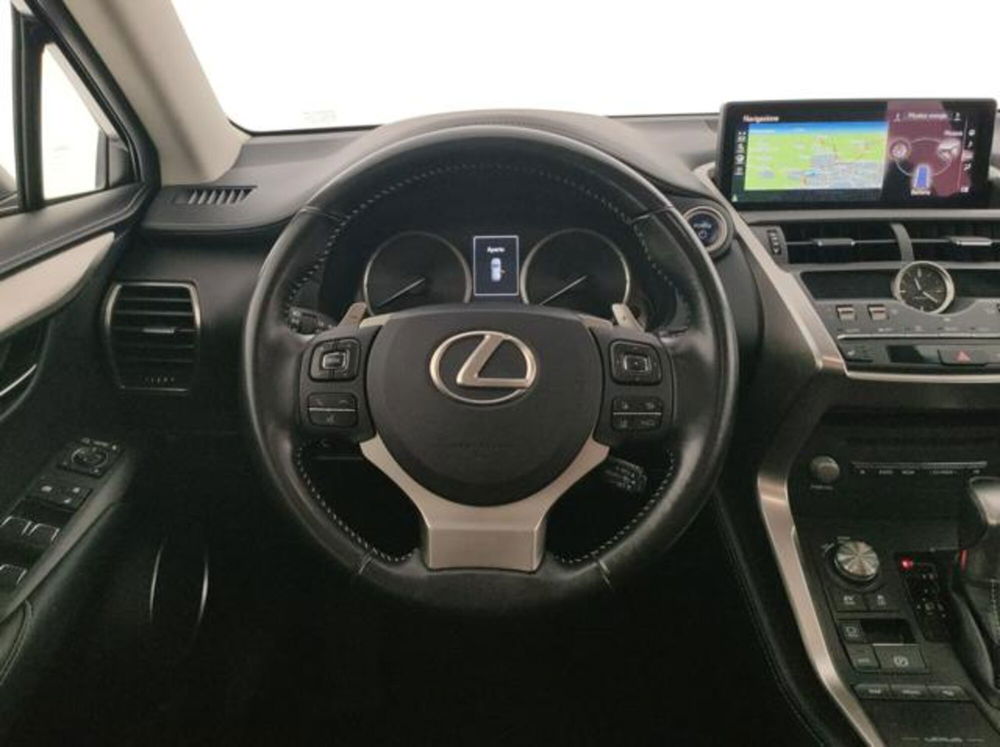 Lexus NX usata a Modena (12)