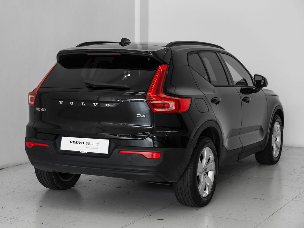 Volvo XC40 usata a Prato (5)