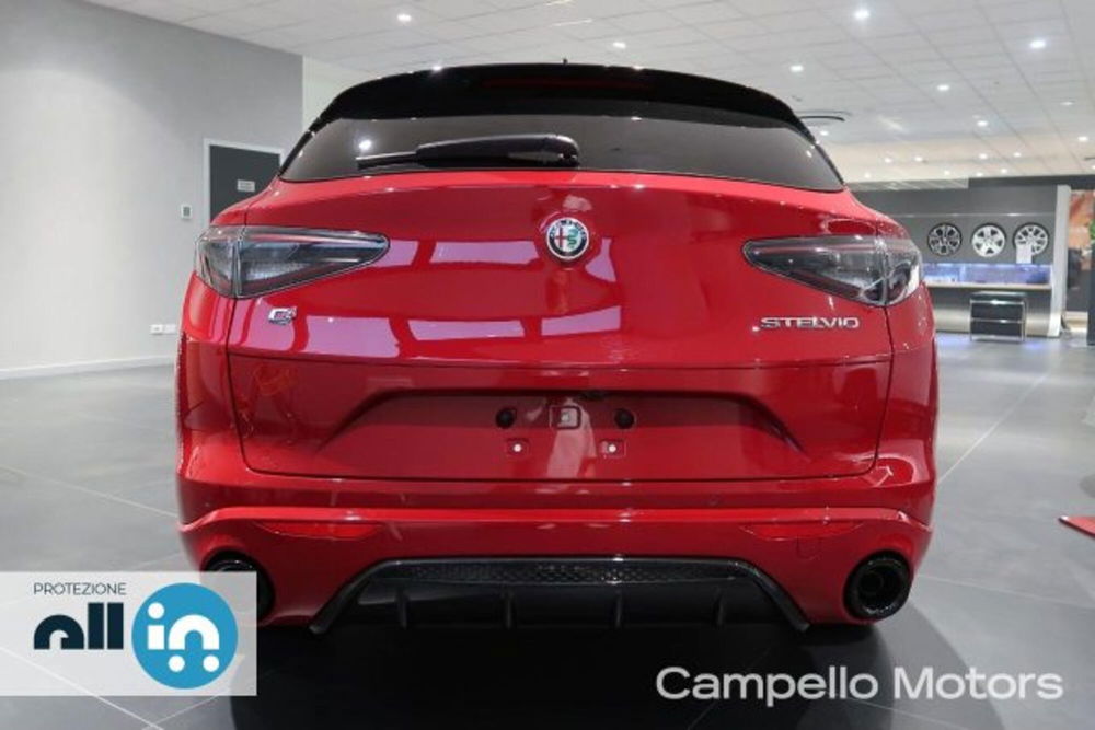 Alfa Romeo Stelvio nuova a Venezia (4)