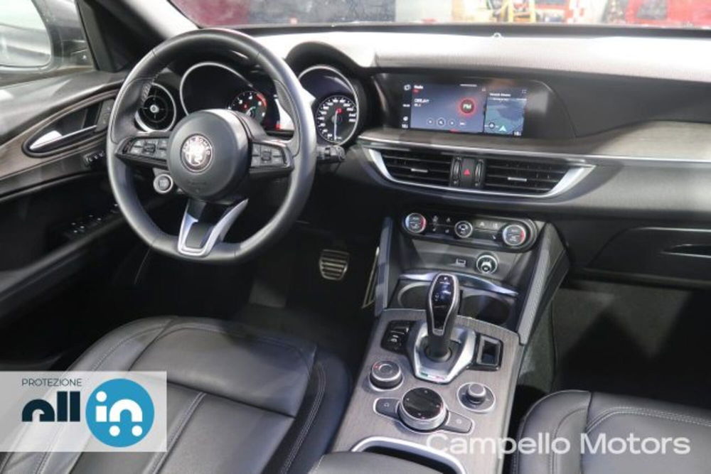 Alfa Romeo Stelvio usata a Venezia (14)