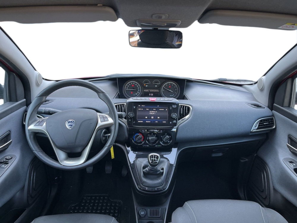 Lancia Ypsilon usata a Torino (11)