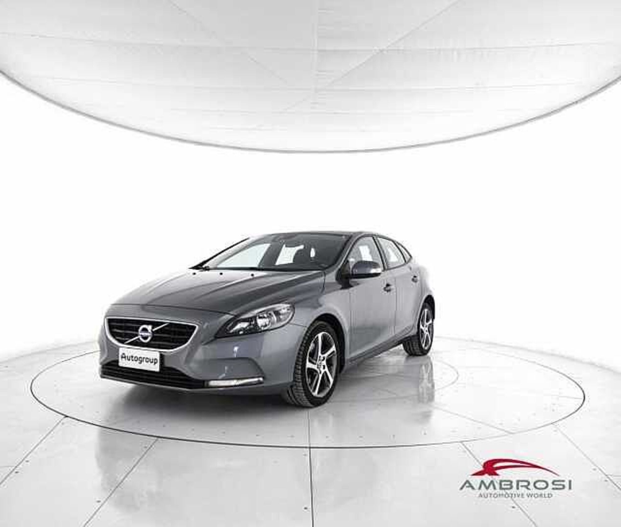 Volvo V40 D2 Business Plus  del 2016 usata a Corciano