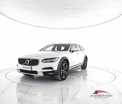 Volvo V90 Cross Country D4 AWD Geartronic Pro  del 2018 usata a Corciano