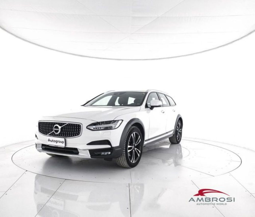 Volvo V90 Cross Country usata a Perugia