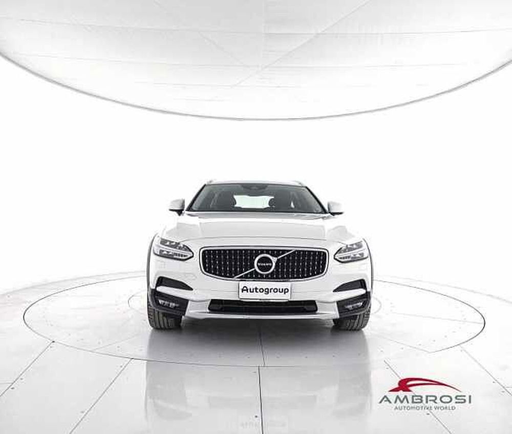 Volvo V90 Cross Country usata a Viterbo (5)