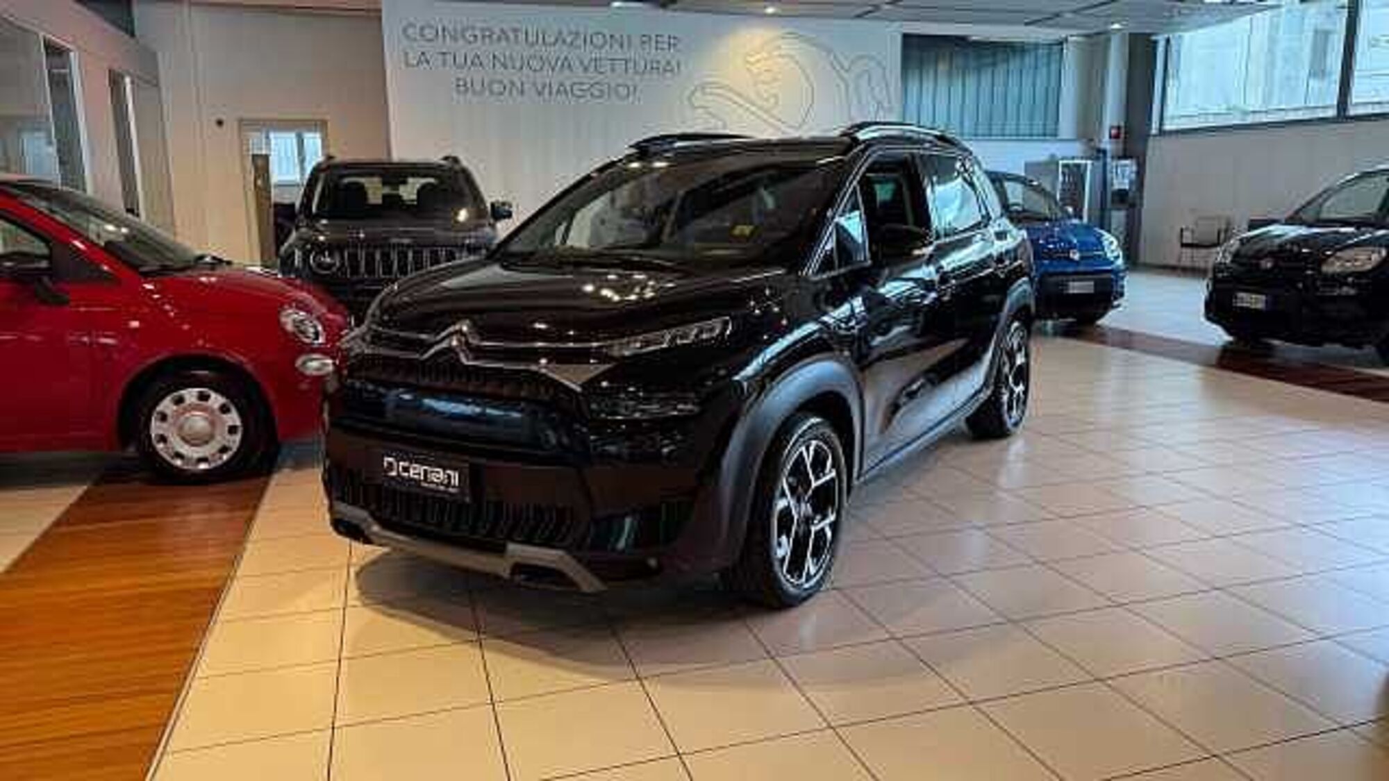 Citroen C3 Aircross PureTech 110 S&amp;S Shine Pack  del 2023 usata a Legnano