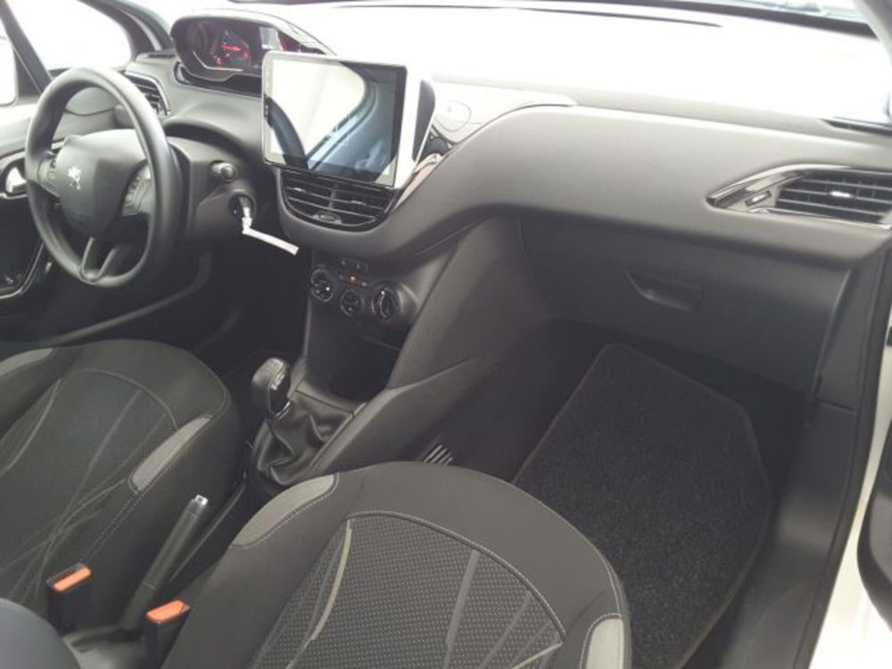 Peugeot 208 usata a Firenze (11)