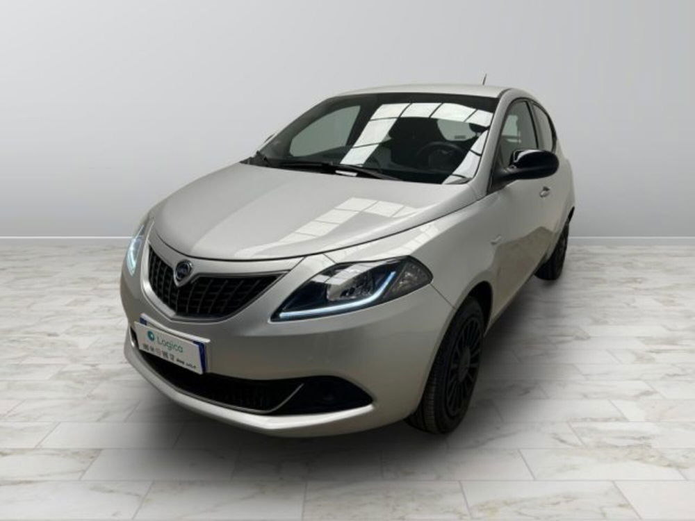 Lancia Ypsilon usata a Biella (6)