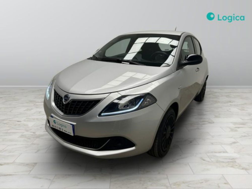 Lancia Ypsilon usata a Biella (6)