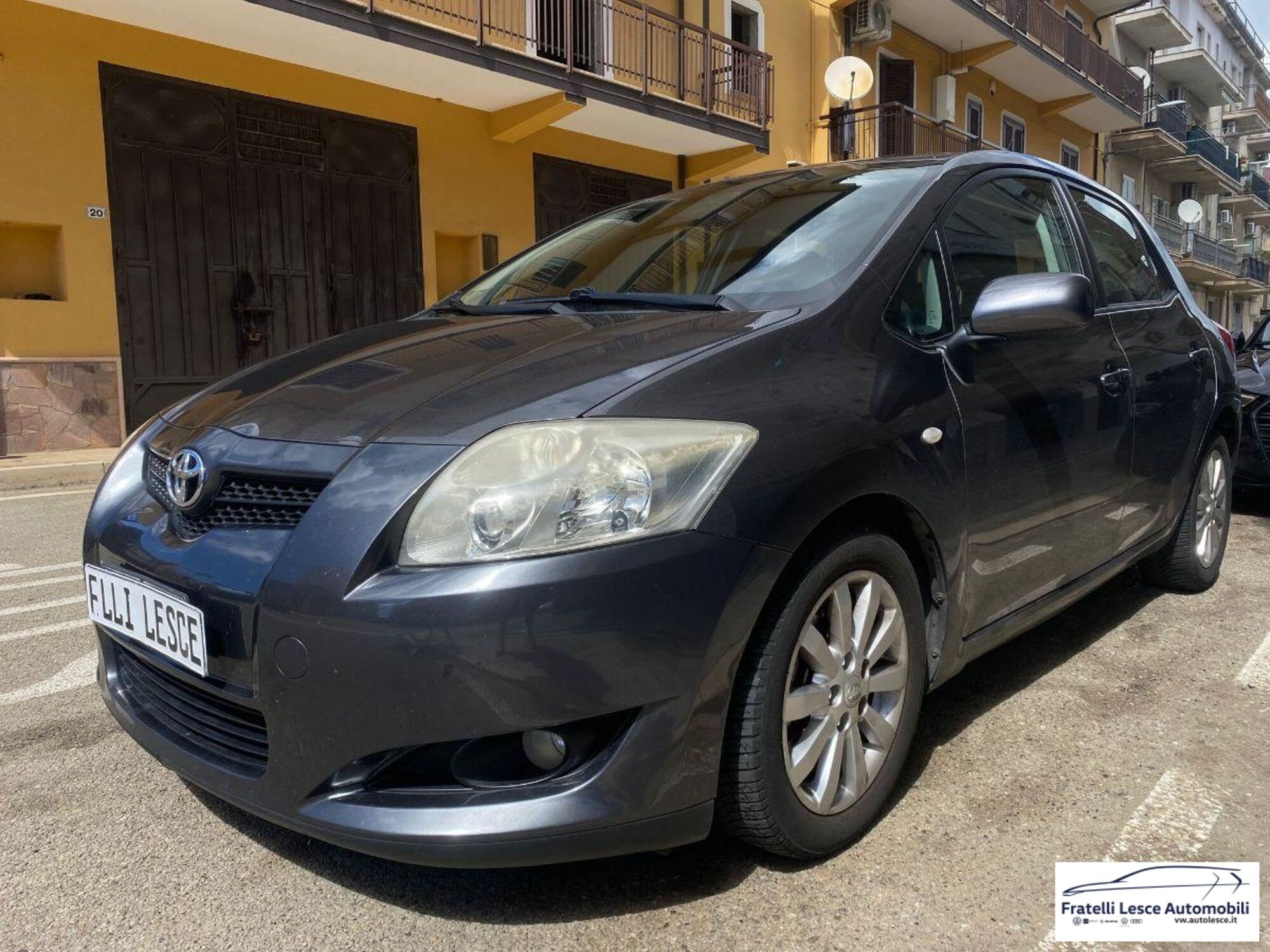 Toyota Auris 2.2 D-Cat 5 porte  del 2009 usata a Cassano allo Ionio