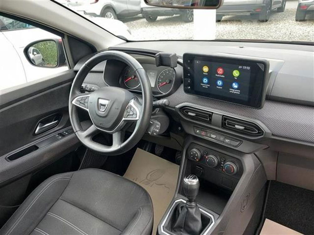 Dacia Sandero usata a Firenze (11)