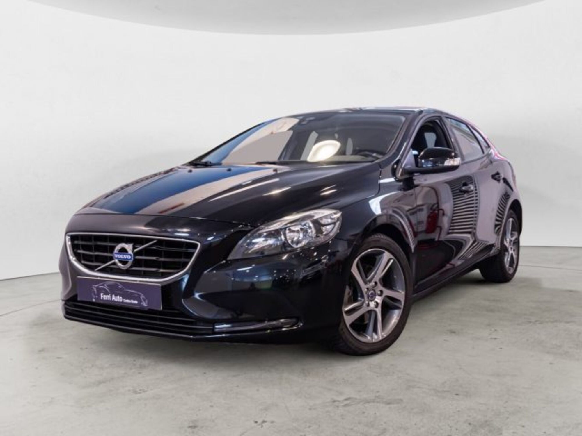 Volvo V40 D2 1.6 Powershift R-design Kinetic  del 2015 usata a Limena