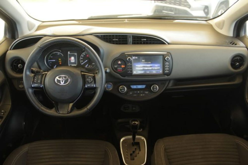 Toyota Yaris usata a Roma (9)