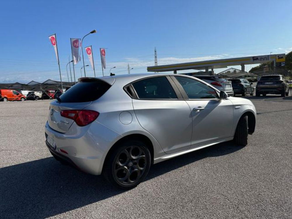 Alfa Romeo Giulietta usata a Pordenone (4)