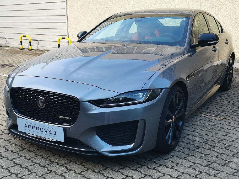 Jaguar XE usata a Milano