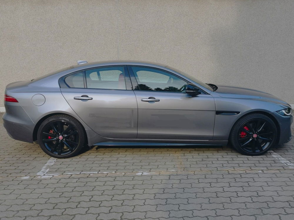 Jaguar XE usata a Milano (6)