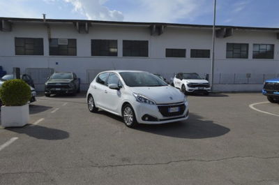 Peugeot 208 100 5 porte Allure  del 2018 usata a Fondi