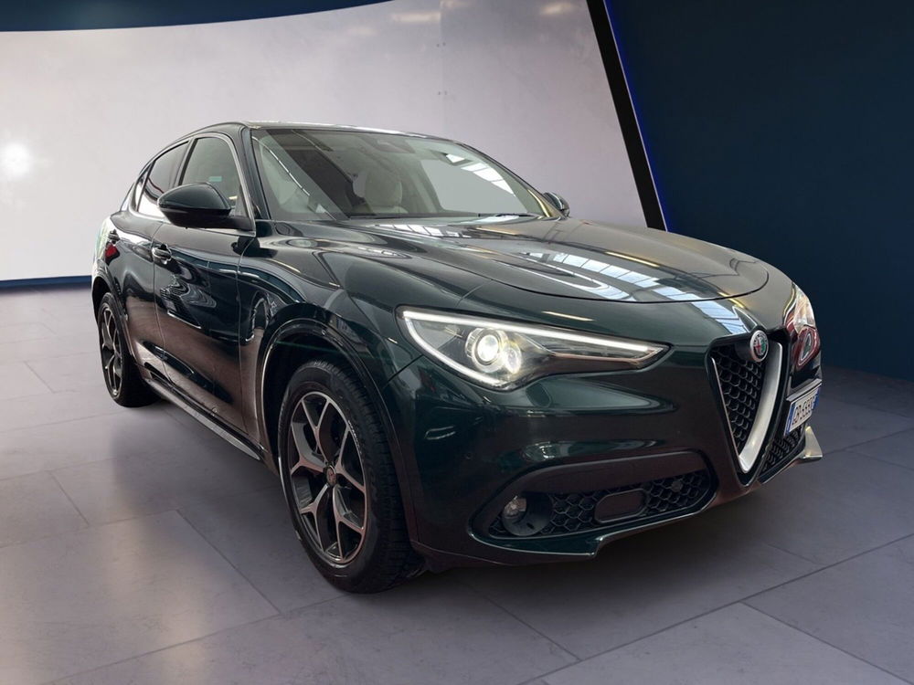 Alfa Romeo Stelvio usata a Torino (2)