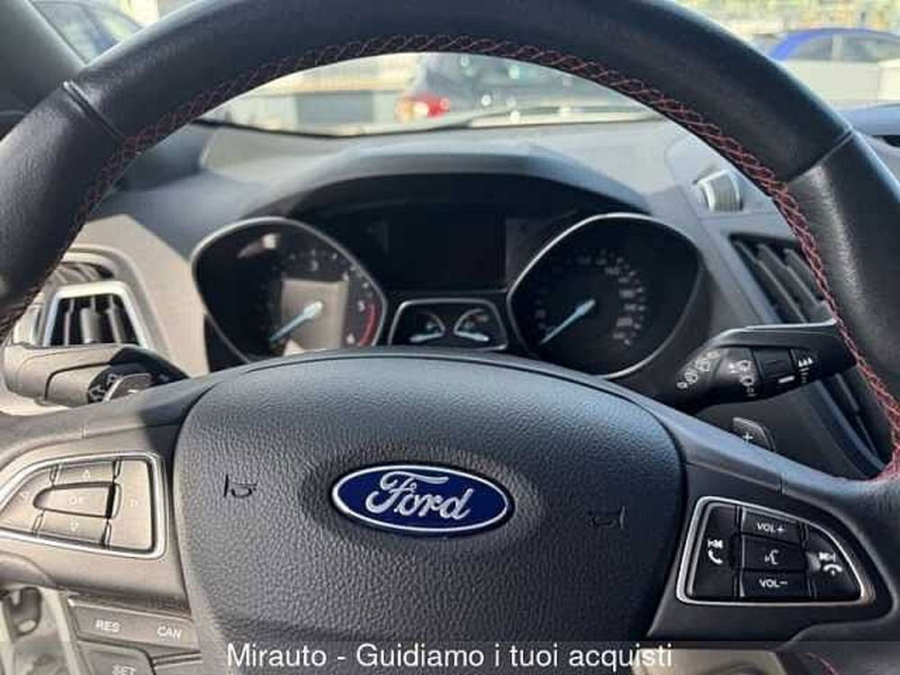 Ford Kuga usata a Roma (13)