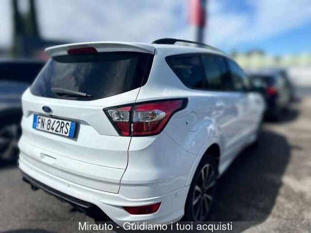 Ford Kuga usata a Roma (6)