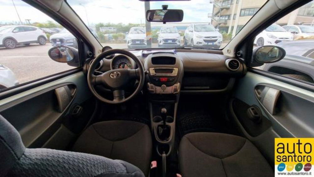 Toyota Aygo usata a Salerno (12)