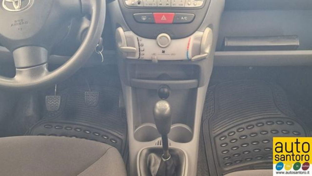 Toyota Aygo usata a Salerno (14)