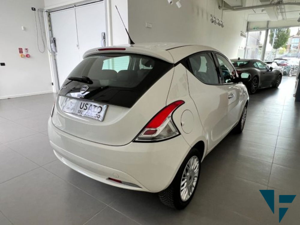 Lancia Ypsilon usata a Udine (4)