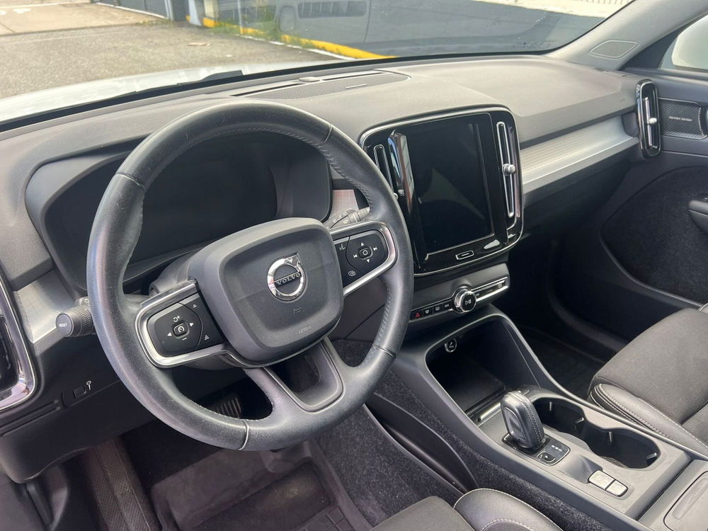 Volvo XC40 usata a Reggio Calabria (9)